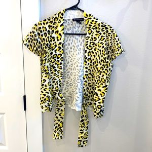 EUC MAcy’s INC International Concepts Size M Medium Short Sleeve Cardigan